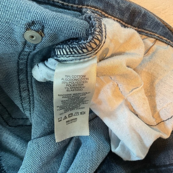 DKNY Jean Shorts Low Rise Bermuda Dark Blue‎ Wash Denim Womens Ludlow Size 2 - Picture 5 of 9